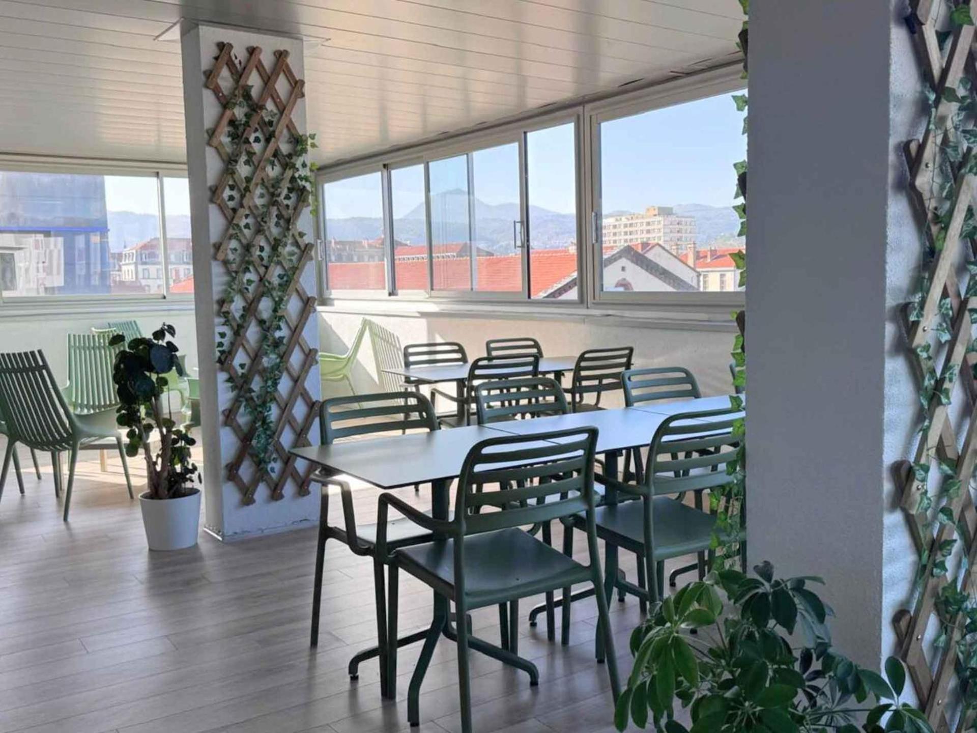 Auberge De Jeunesse Hi Clermont-Ferrand Ngoại thất bức ảnh